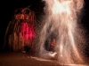 Mystische Wintersonnenwende am Wallersee "Burning Animal". mit einer Feuershow von Drums on Fire. 
Eine Ã¼berdimensionale, meterhohe Holzeule, erbaut von KÃ¼nstler Andraw Art und Alexander Perner, am Strandbad in Seekirchen am 21.12.2019  
Foto und Copyright: Moser Albert, Fotograf, 5201 Seekirchen, Weinbergstiege 1, Tel.: 0043-676-7550526 mailto:albert.moser@sbg.at  www.moser.zenfolio.com