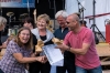 Siegerehrung zur 4. Seekirchner Fischachmeisterschaft im Strandbad Seekirchen vor dem Strandfest der Feuerwehr am 29.07.2017  
Foto und Copyright: Moser Albert, Fotograf, 5201 Seekirchen, Weinbergstiege 1, Tel.: 0043-676-7550526 mailto:albert.moser@sbg.at  www.moser.zenfolio.com