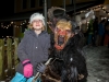 Perchtenlauf in Hof bei Salzburg am Brunnenplatz am 30.11.2013  
mit den SchworzmÃ¼hl Teifin aus Hof, Neumarkter Krampusse und der Schober Perchten Pass aus Thalgau  
Foto und Copyright: Moser Albert, Fotograf und Pressefotograf, 5201 Seekirchen, Weinbergstiege 1, Tel.: 0676-7550526 mailto:albert.moser@sbg.at  www.moser.zenfolio.com