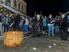 Perchtenlauf in Hof bei Salzburg am Brunnenplatz am 30.11.2013  
mit den SchworzmÃ¼hl Teifin aus Hof, Neumarkter Krampusse und der Schober Perchten Pass aus Thalgau  
Foto und Copyright: Moser Albert, Fotograf und Pressefotograf, 5201 Seekirchen, Weinbergstiege 1, Tel.: 0676-7550526 mailto:albert.moser@sbg.at  www.moser.zenfolio.com