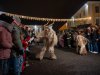 Perchtenlauf in Mondsee am 01.12.2024;  
Passen aus dem MondSeeLand und der Umgebung mit insgesamt ca. 150 Perchten versammeln sich im Ortszentrum und zeigen ihre meist handgeschnitzten Perchtenmasken.  
Foto und Copyright: Moser Albert, Fotograf, 5201 Seekirchen, Weinbergstiege 1, Tel.: 0043-676-7550526  albert.moser@sbg.at  www.moser.zenfolio.com