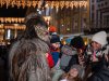 Perchtenlauf in Mondsee am 01.12.2024;  
Passen aus dem MondSeeLand und der Umgebung mit insgesamt ca. 150 Perchten versammeln sich im Ortszentrum und zeigen ihre meist handgeschnitzten Perchtenmasken.  
Foto und Copyright: Moser Albert, Fotograf, 5201 Seekirchen, Weinbergstiege 1, Tel.: 0043-676-7550526  albert.moser@sbg.at  www.moser.zenfolio.com