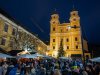 Basilika Mondsee während des Adventmarkt und des Perchtenlauf in Mondsee am 01.12.2024;  
Foto und Copyright: Moser Albert, Fotograf, 5201 Seekirchen, Weinbergstiege 1, Tel.: 0043-676-7550526  albert.moser@sbg.at  www.moser.zenfolio.com