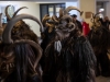 Traditioneller Krampuslauf der Wallersee Perchten mit Gastgruppen in Seekirchen am 03.12.2022  
Foto und Copyright: Moser Albert, Fotograf, 5201 Seekirchen, Weinbergstiege 1, Tel.: 0043-676-7550526 mailto:albert.moser@sbg.at  www.moser.zenfolio.com