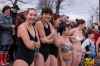 7. Silvesterschwimmen im Strandbad in Seeham am 31.12.2017; 41 Teilnehmer, 7 Damen und 31 MÃ¤nner und 3 Kinder  
Foto und Copyright: Moser Albert, Fotograf, 5201 Seekirchen, Weinbergstiege 1, Tel.: 0043-676-7550526 mailto:albert.moser@sbg.at  www.moser.zenfolio.com